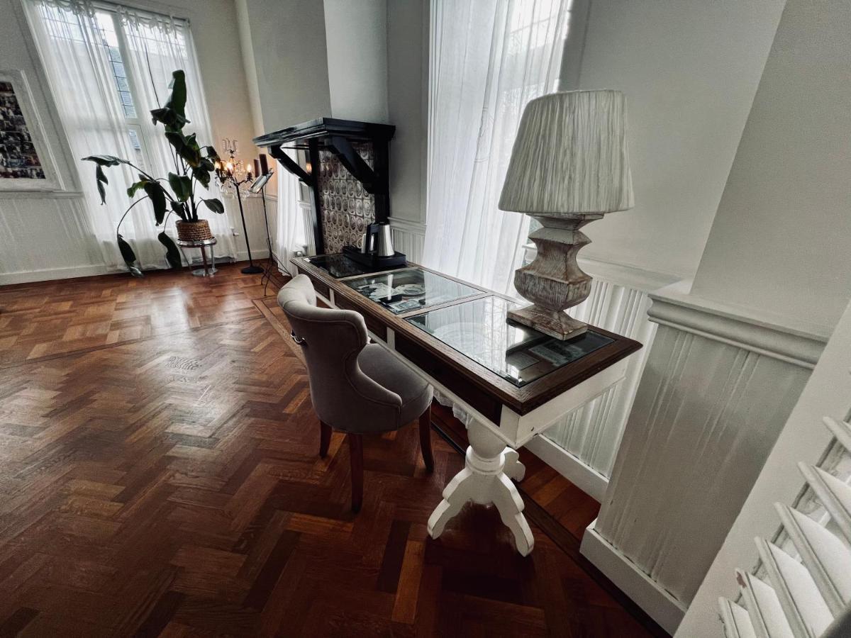 Hotel Het Oude Raadhuis Кастрикюм Экстерьер фото